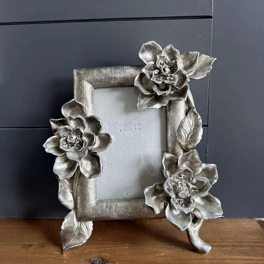 Chunky Statement Brushed Silver Floral Picture Frame 3.5x5